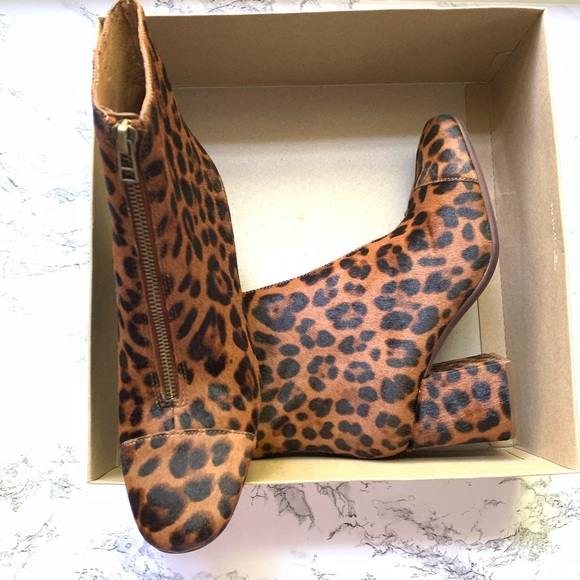 Madewell The Amalia Zip Boot in Leopard Calf Hair - Picture 8 of 9